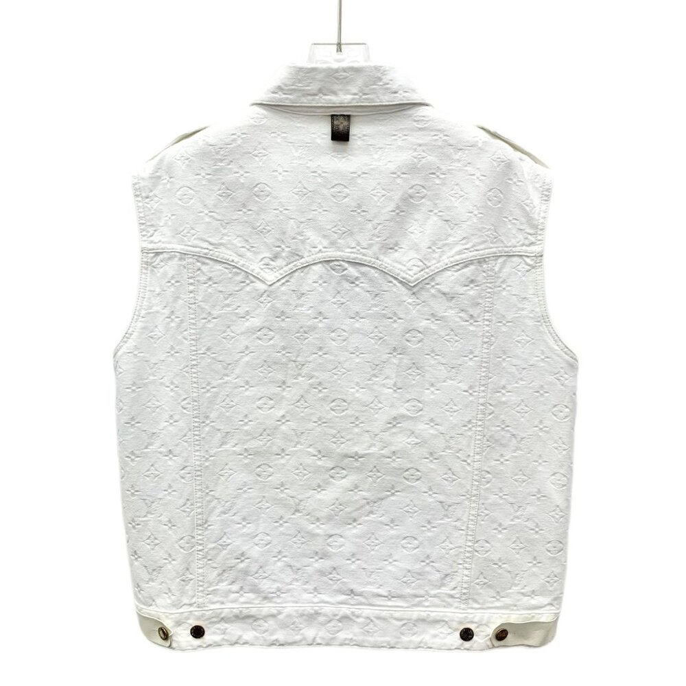 Louis Vuitton Nautical Collection 2023 White logo-embossed sleeveless denim vest - Picture 2 of 8
